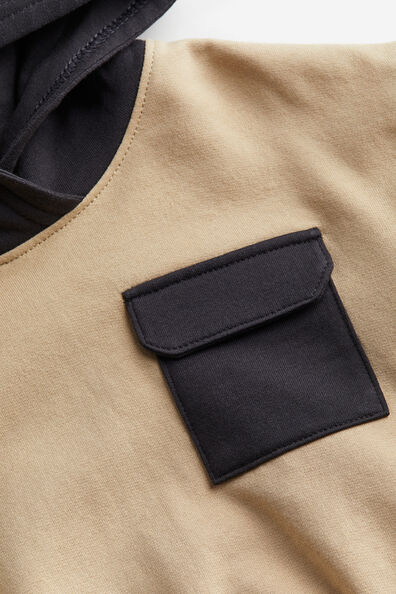 Block-coloured hoodie