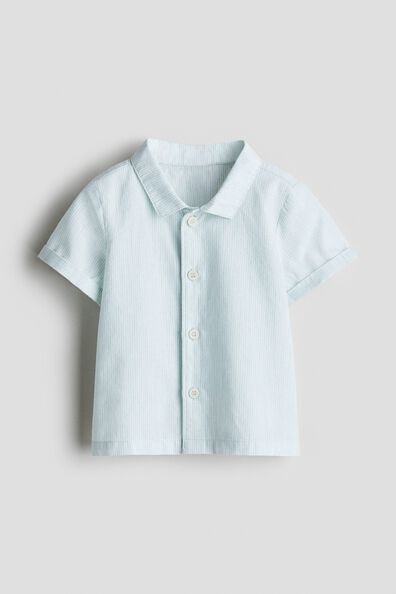 Short-sleeved cotton shirt