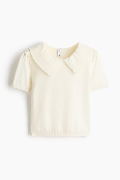 Fine-knit puff-sleeved top