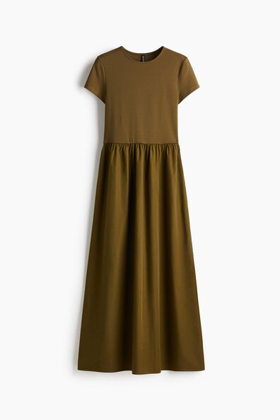 Short-sleeved maxi dress
