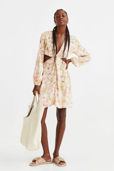 Cut-Out Chain Detail Knit Dress