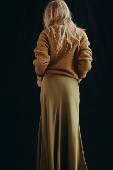 Жёлтый
