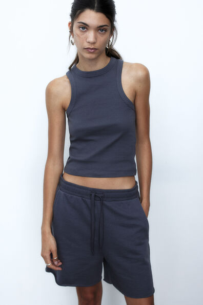Pull-on sweatshirt shorts