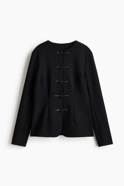 Knot-button jacket