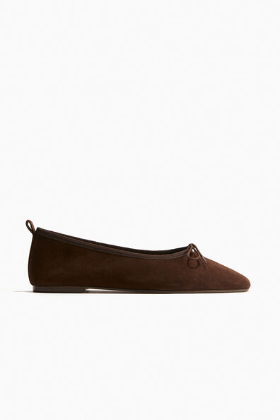 Leather ballet pumps