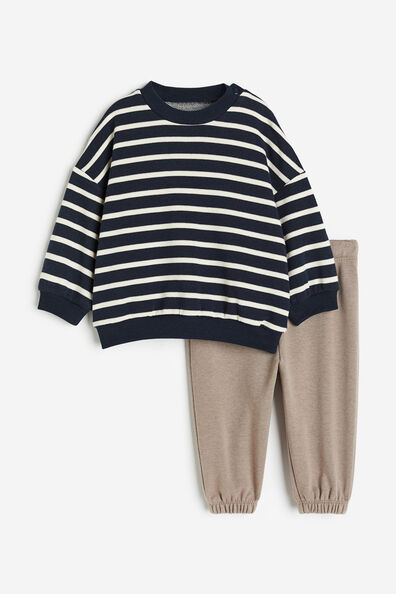 2-piece sweatshirt set