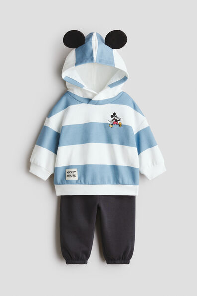 2-piece hoodie and joggers set