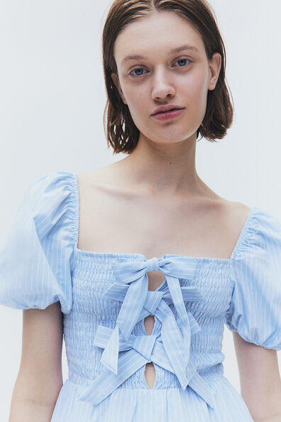 Bow-detail puff-sleeved dress