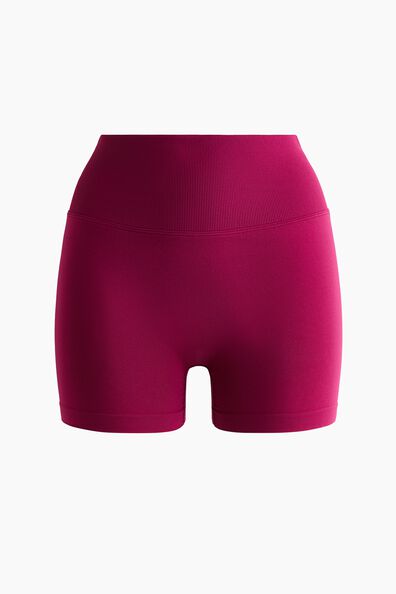 Seamless scrunch hotpants with DryMove™