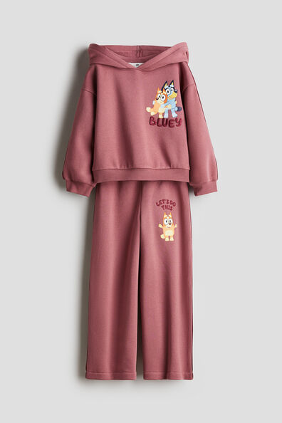 2-piece hoodie and joggers set