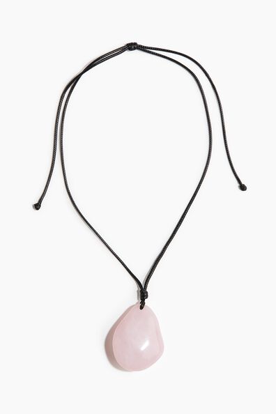 Pendant cord necklace