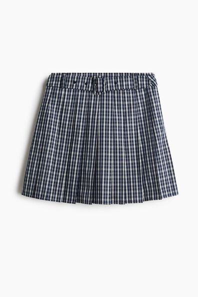 Belted pleated skirt
