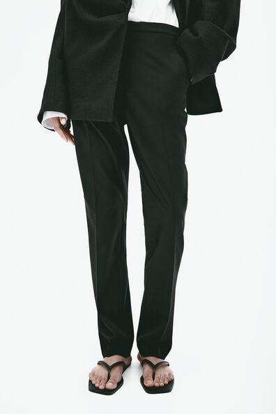 Cigarette trousers