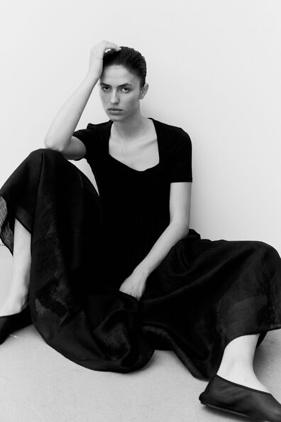 Square-neck top
