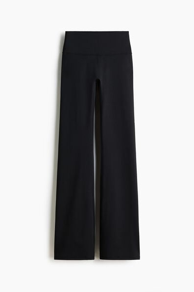 Flared Yoga leggings with SoftMove™