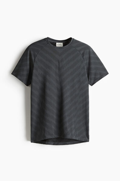 Regular Fit Sports top in DryMove™