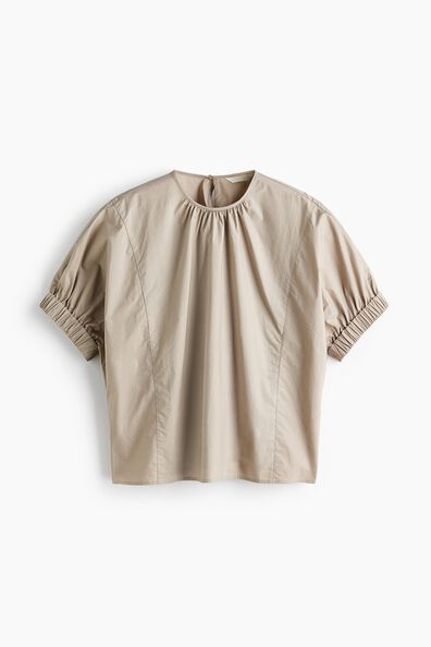 Batwing-sleeved cotton top