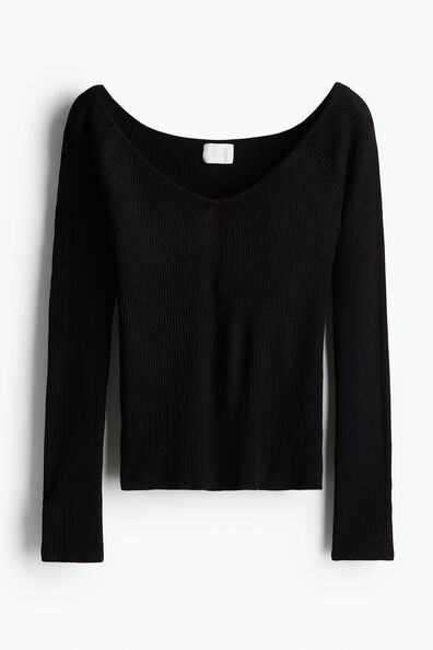 Off-the-shoulder top