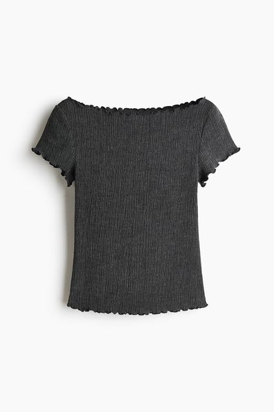 Crinkled boat-neck top