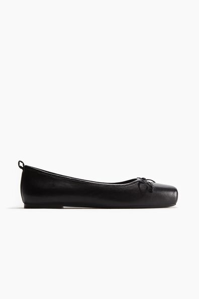 Leather ballet pumps