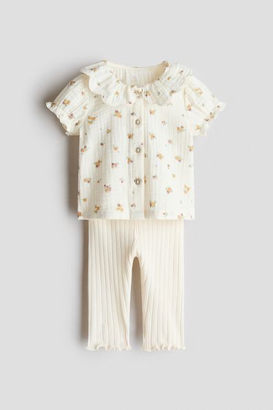 2-piece blouse and leggings set
