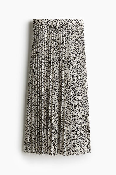 Pleated skirt