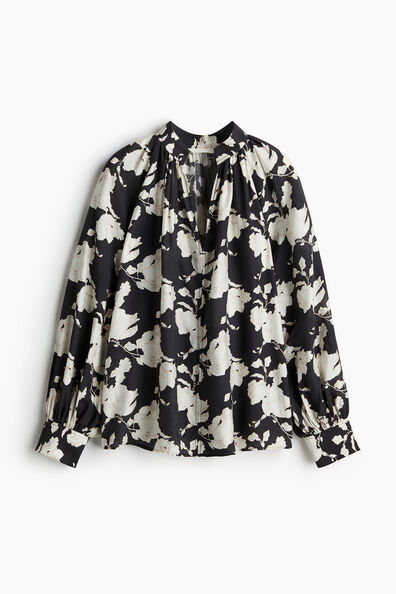 Image 42: Oversized blouse