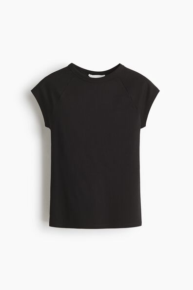 Raglan-sleeved T-shirt