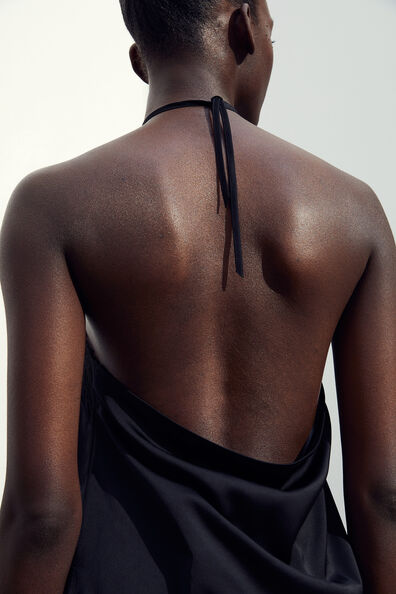 Lace-trimmed halterneck top