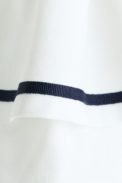 Белый