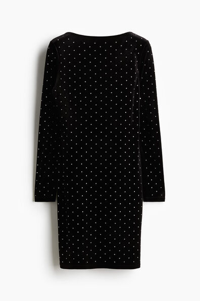 Boat-neck dress