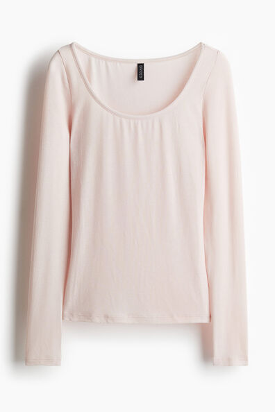 Scoop-neck top