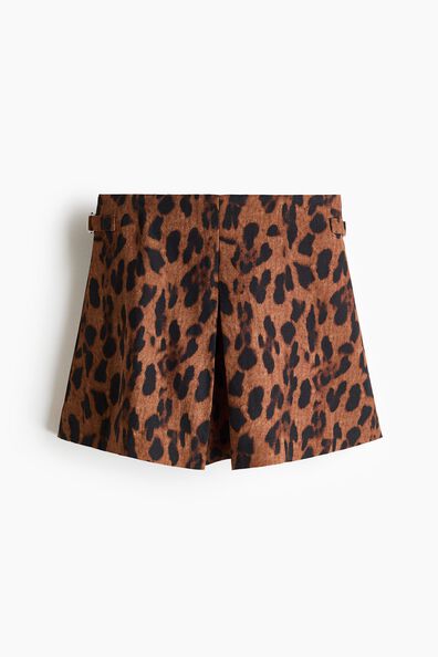 Buckle-detail skort