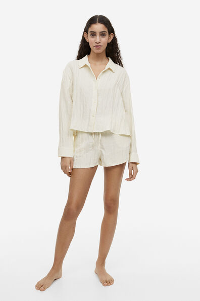 Long-sleeved shirt