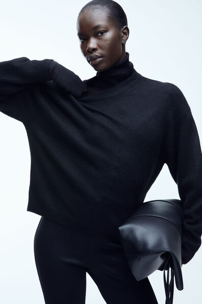 Knitted jumper