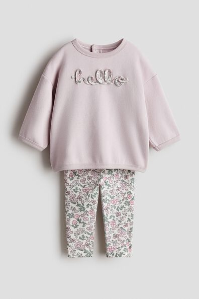 2-piece top and leggings set