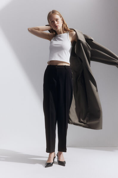 Tapered tailored trousers