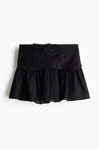 Embroidered mini skirt