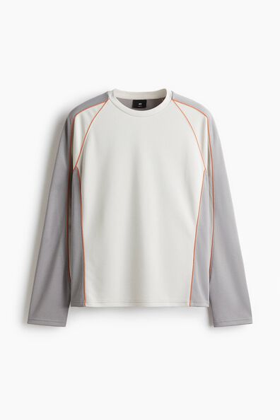 Loose Fit Long-sleeved mesh top