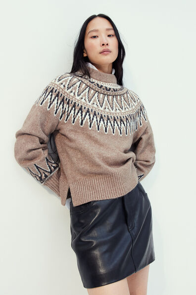 Jacquard-knit jumper