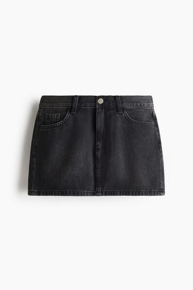 Short denim skirt