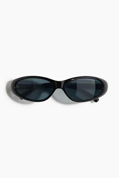 Oval sunglasses