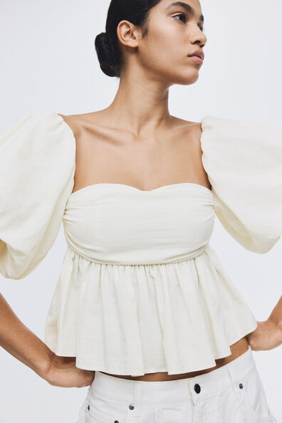 Shop New Off Shoulder Tops for Women | H&M TH