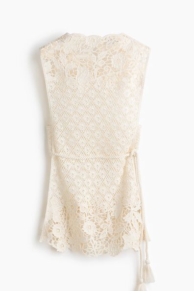 Tie-belt crochet-look top