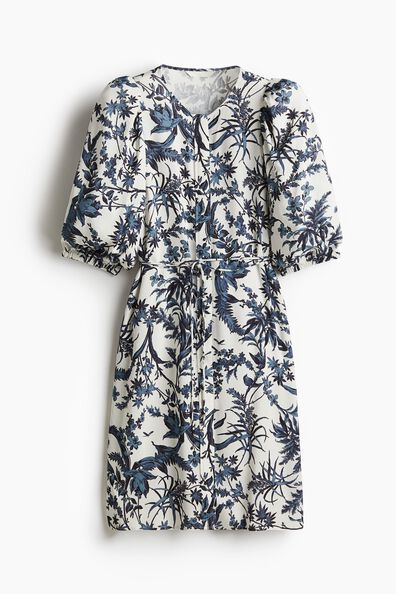 Puff-sleeved dress