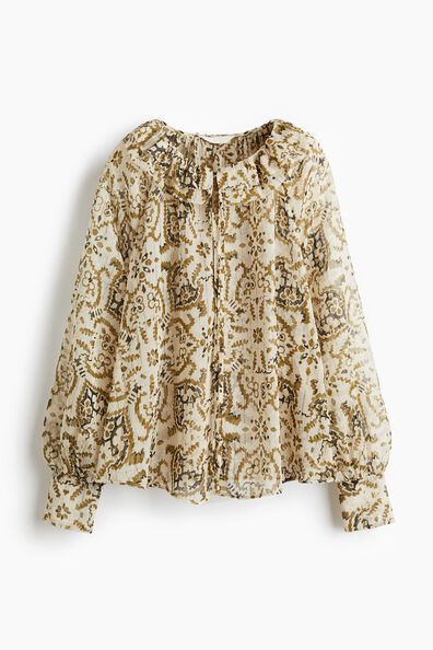 Frilled-collar blouse