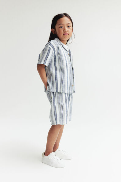 2-piece shirt and shorts set