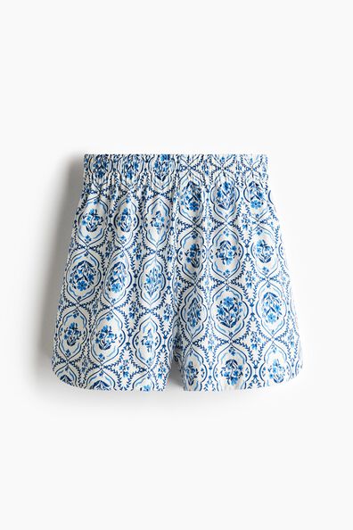 Pull-on twill shorts