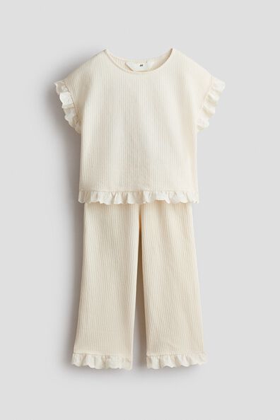 2-piece frill-trimmed set