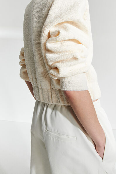Knitted shoulder-pad jacket